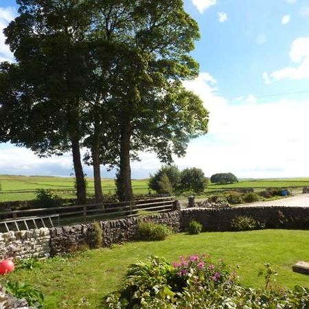 Bank Top Earl Sterndale Bagian luar foto