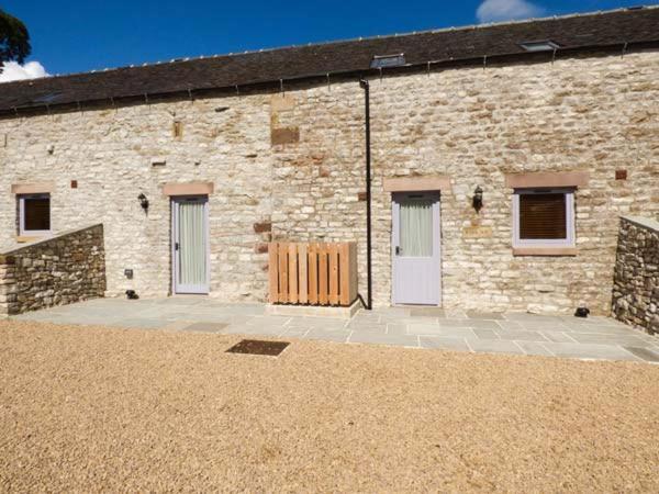 Bank Top Earl Sterndale Bagian luar foto