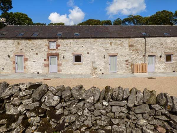 Bank Top Earl Sterndale Bagian luar foto